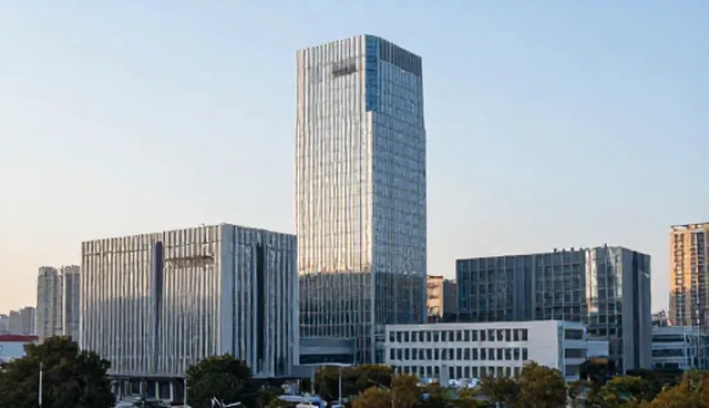 制造业技术设计中系统响应的选型与维护建议
